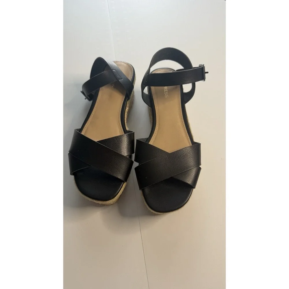 Black Faux Leather Espardrille Sandals Sz 8 With 2 1/2 Inch Heel Black No Box